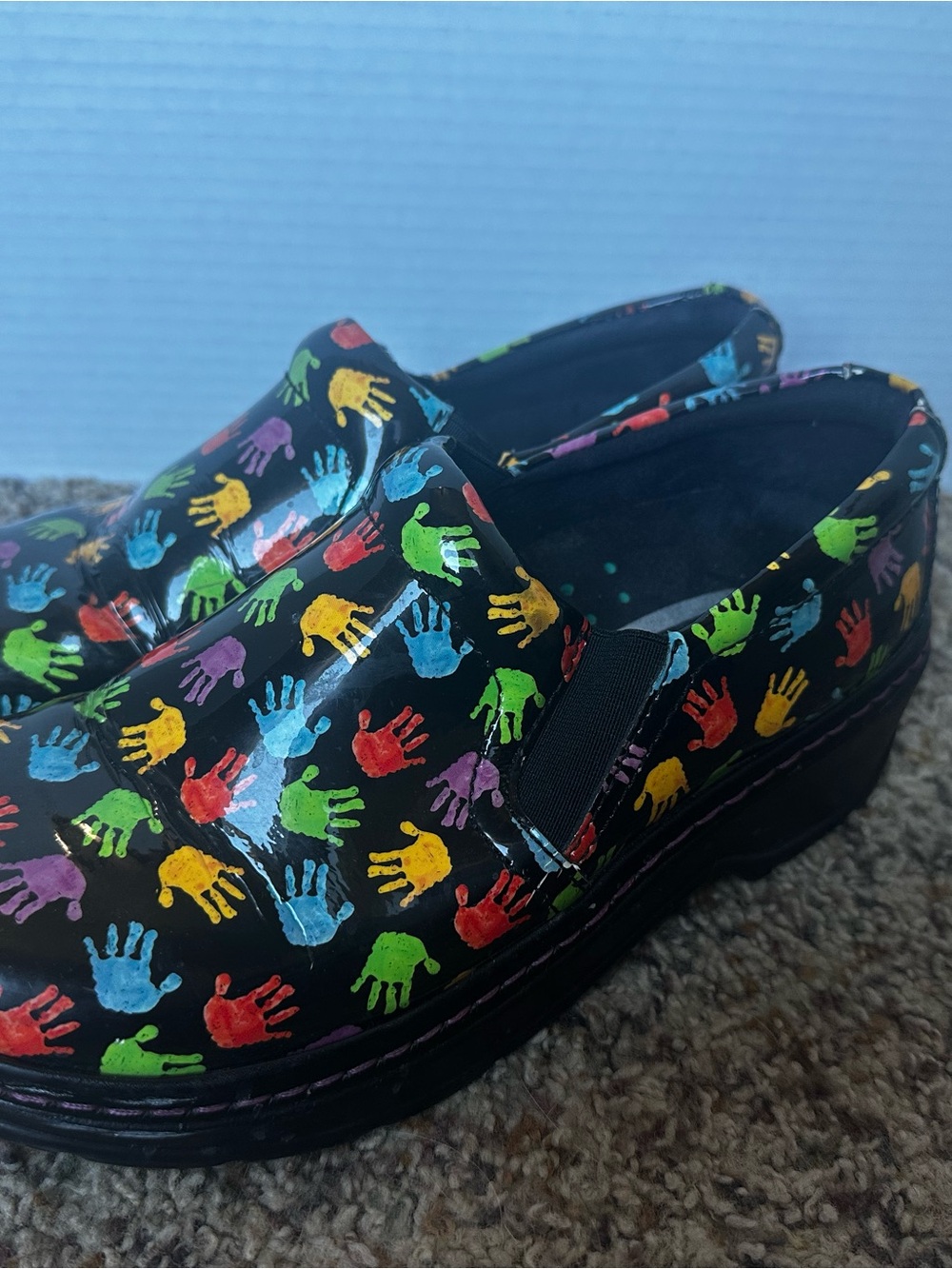 Klogs Black Patent Mules with Multicolor Handprint Print